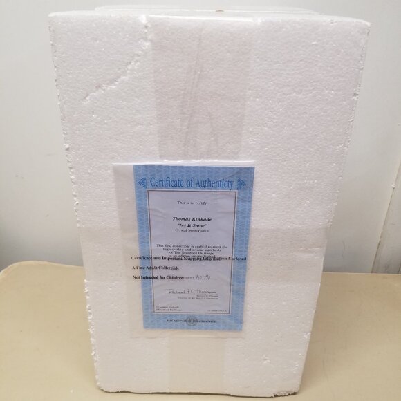 Thomas Kinkade "Let it Snow" Crystal Top Hat - Picture 10 of 13